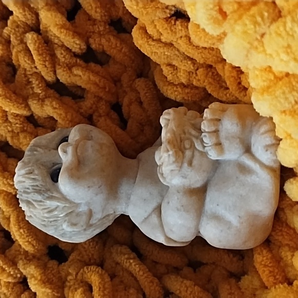 Stone Quarry Kids Boy with Birds Next Figurine Knickknack Brad - Picture 7 of 9